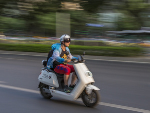 周杰伦代言，卖出3000万辆，还为摩拜造车，爱玛科技冲击上市！