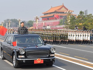 庆祝中华人民共和国成立70周年大会在京隆重举行 天安门广场举行盛大阅兵仪式和群众游行