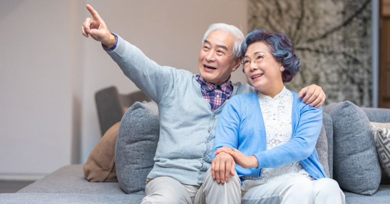 视频丨你知道吗 现在的老人每年出游3次以上，比年轻人更潇洒！