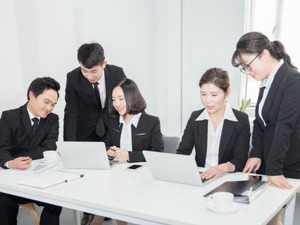 招聘广告里也藏着趋势 这类人才正走俏