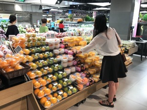 前有家乐福后有麦德龙 外资巨头搭车本土零售“归零”重来