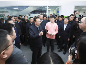 让高铁仍然空白的省份尽快接入全国高铁网！总理的这次考察为稳投资、惠民生指明了方向