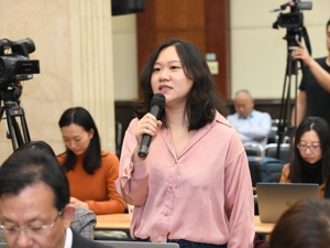 财政部答每经记者提问：今年新增地方政府债券发行成本更低，上月末已基本发行完毕
