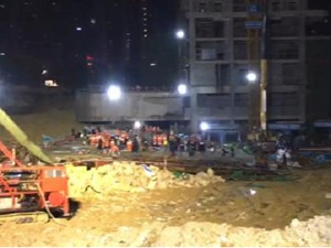 贵州贵阳一在建停车场垮塌 8人死亡2人受伤