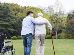 坚持22年没有放弃，中国科学家研究出的新药能救“张国立”…