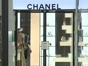 韩国旅游、代购请注意！奢侈品牌在韩集体涨价，LV、香奈儿、迪奥都在列