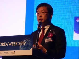 对话高丽大学校长郑真泽：未来创新型人才需要有“4C”能力