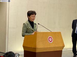 香港行政长官召开记者会：示威者想瘫痪香港 极为自私