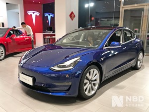 国产特斯拉Model 3到店，春节前或迎第一批交付
