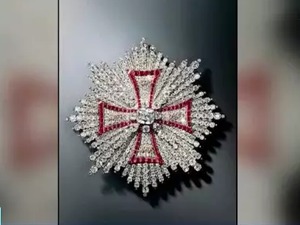 德国绿穹珍宝馆失窃案细节披露，损失或达77亿元！三大疑问待解