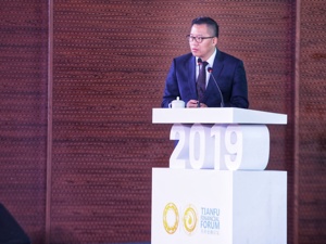 新时代证券首席经济学家、副总裁潘向东：文化产业成长最重要的是发展多层次直接融资市场