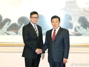 赵克志会见香港警务处处长邓炳强