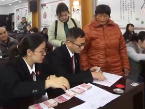 两年兑付9个亿 湖南铁腕治农民工欠薪问题