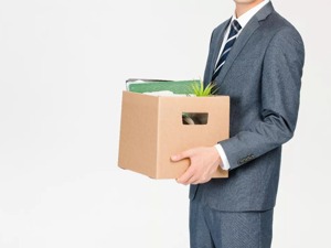 开除、取消教师资格，上财重惩涉性侵副教授！他刚刚还丢掉50万年薪的副业