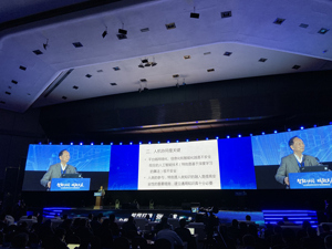中国科学院院士张钹：人工智能现在还难以处理突发事件 融入人类知识是提高其安全性的重要措施