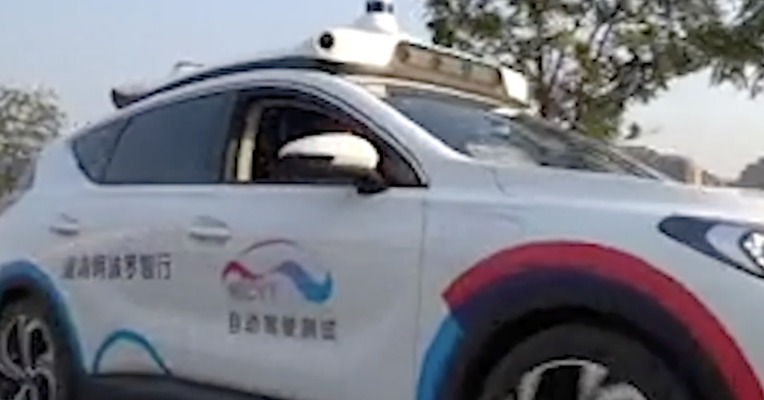 什么是自动驾驶的最佳方案？百度副总裁李震宇：“聪明的车”+“智能的路”
