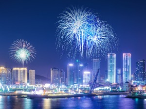 澳门回归祖国20周年 纪念邮票今日发行
