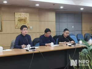 这家上市公司上演惨烈内斗：“抢”公章、报警、11名高管集体辞职…