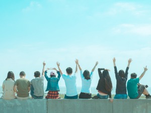 冲完千亿放大假！滨江集团晒出春节假期，放19天补贴2万到5万