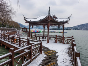 抢滩旅游消费新场景 互联网巨头交锋景区数字化