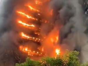 重庆一居民楼火灾 专家：两大原因致高层建筑着火快
