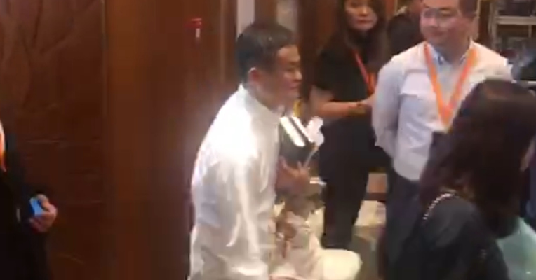 视频丨马云2020首秀 马云来了