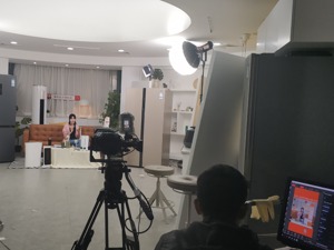 李佳琦火了，电商直播疯狂！家电企业探路能否闯出新天地？