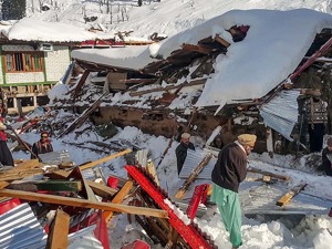 ​巴控克什米尔地区遭遇严重雪崩 造成至少64人死亡