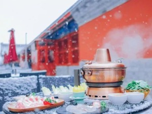 还没来得及摆桌，故宫“6688”的年夜饭就“886”了…