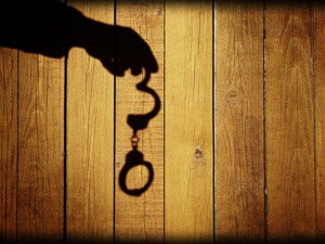 金融反腐加码升级，福建银保监局原局长亓新政被“双开”