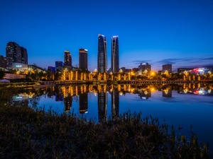 成都剑指万亿级消费市场： 打造交子公园商圈 推进SKP项目招引