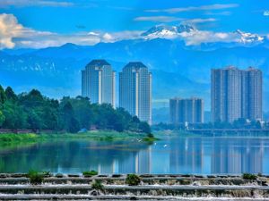 成都邛崃：奋力建设成都西部区域中心城市