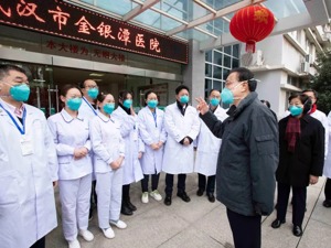 李克强到湖北武汉考察指导新型冠状病毒感染肺炎疫情防控工作