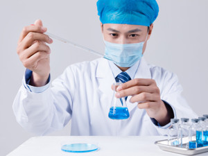 湖北等疫情相对严重省市可适当推迟开工开业开课；迅速组织防护用品及相关药品生产企业复工复产
