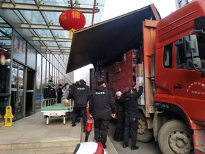 良品铺子捐赠价值500万元食品 已陆续送达各医院、工地