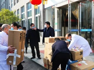 楚天捐赠防护物资支援抗击新冠疫情