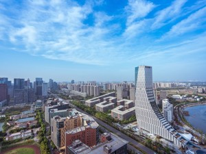 “不见面”办事 成都高新区创新行政审批和企业服务