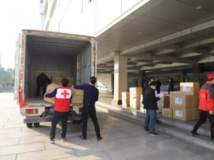 汉森制药向当地赫山区爱心捐赠68万元医用急需物资