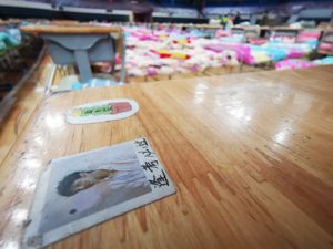 战“疫”实录|同学：武汉方舱医院借你课桌和男神刘昊然用下，这有病人急需“逢考必过”