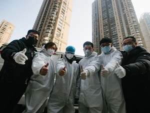 图集| 武汉封城后的民间力量，他们的愿望是不再需要自己