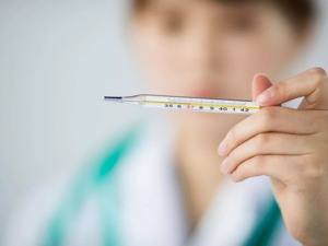 为了防疫，这两座一线城市拼了：小区封闭管理、返城要申报，2月底前不开学