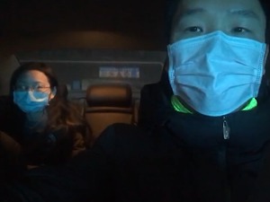 武汉网约车里的医护剪影：跨越“疫区”的泪水、坚守和希望