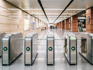 最新！全国累计确诊42638例；返程和复工潮来临，哪个城市疫情传播压力最大？