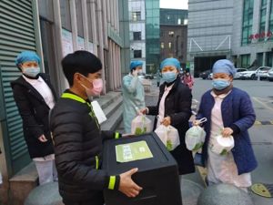 煎熬！多家餐饮门店停业再延长 外卖会是最后一根救命稻草吗？