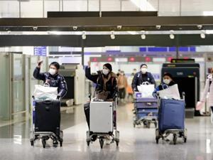 战“疫”实录 | 疫情下的跨国回家故事：即便充满坎坷，武汉是我们永远的家乡