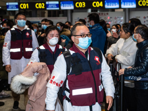 国家卫健委：1.1万重症医护人员驰援武汉，接近全国同类资源10%