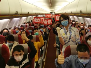 海南航空首班复工包机起飞 近期已接到包机咨询200余次  