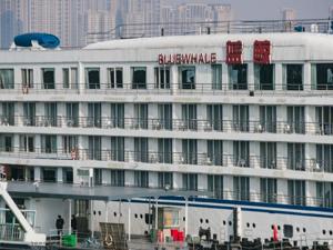 战“疫”实录丨直击援汉游轮“蓝鲸号”：医护人员尚未入住 “粮草”已先行