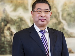 战“疫”专访丨陕汽控股董事长袁宏明：预计影响重卡15万辆产销，疫情后行业将蓬勃发展