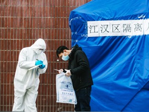 《新英格兰医学杂志》主编：只要规划充分 抗击新冠疫情虽困难但可控